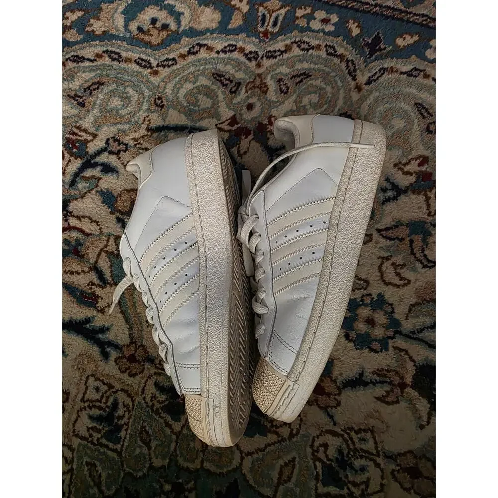Original Adidas,‎ white on white superstar trainers sz 6